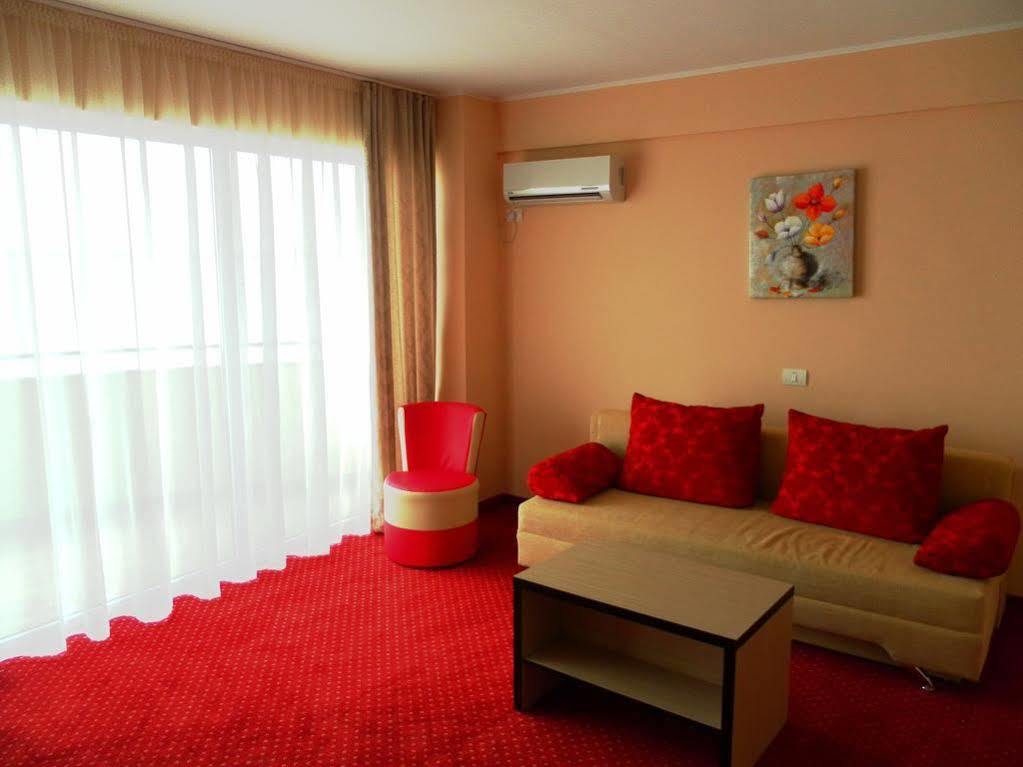 Hotel Romantic Mamaia Kültér fotó